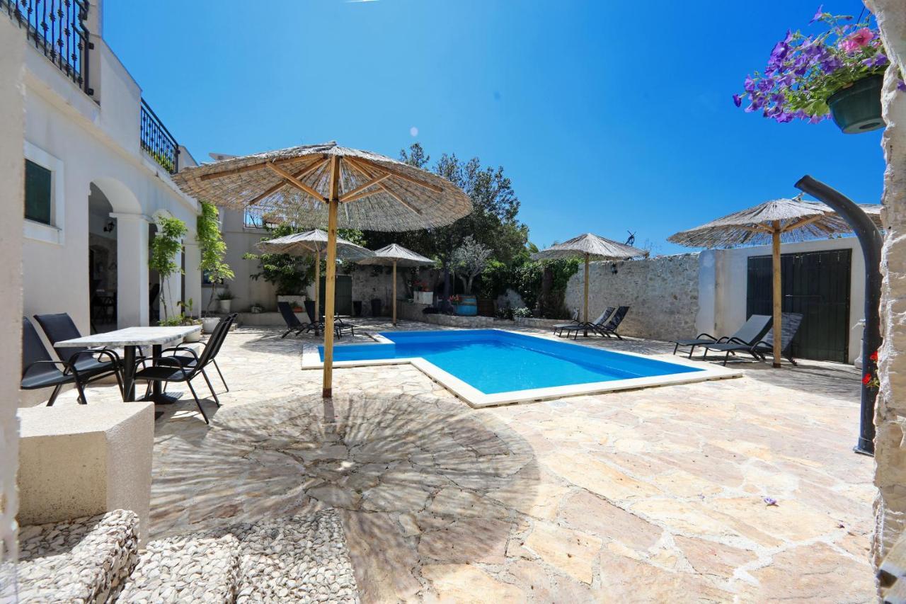 Didovi Dvori Apartment Бибине Екстериор снимка