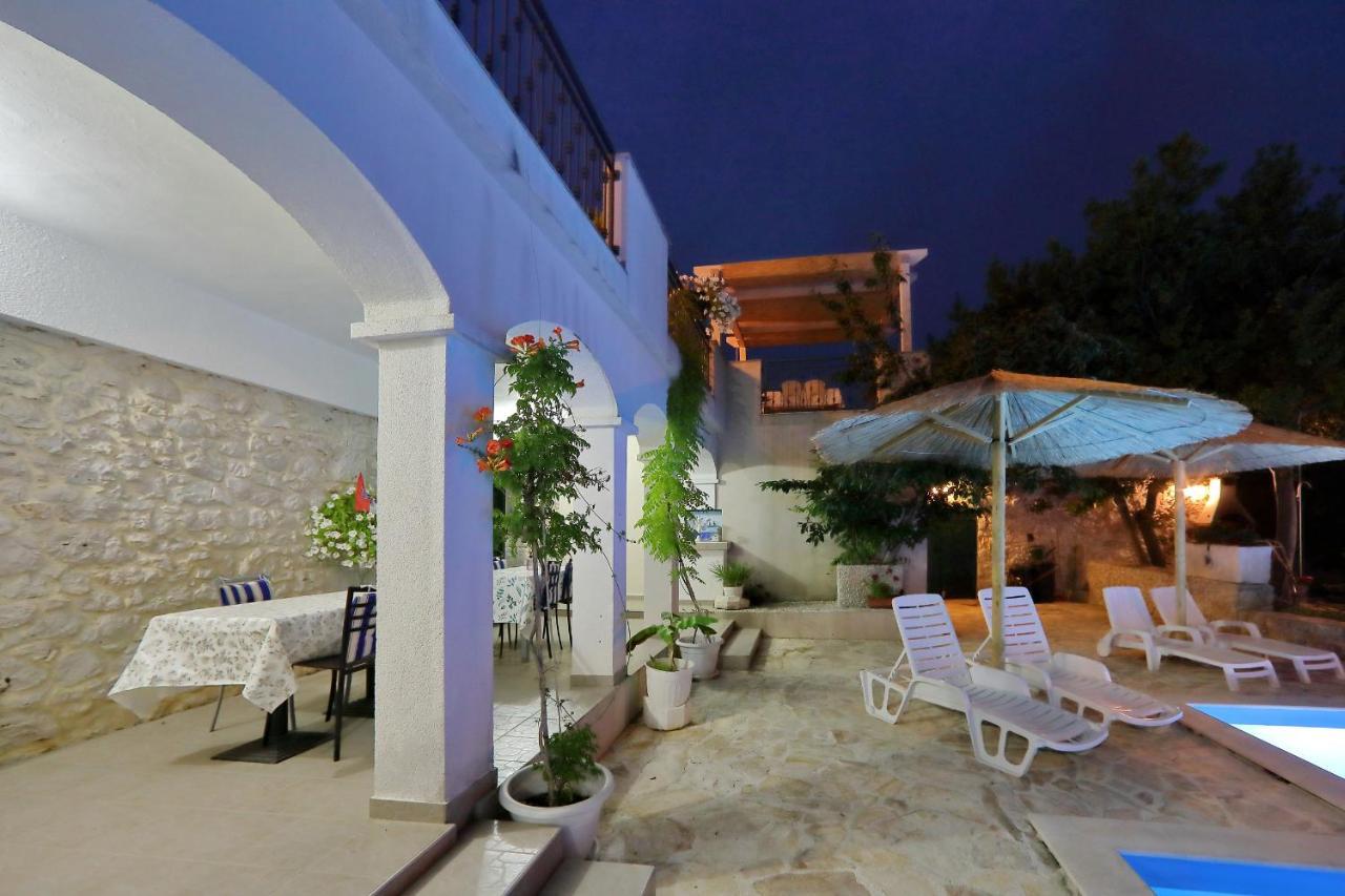 Didovi Dvori Apartment Бибине Екстериор снимка