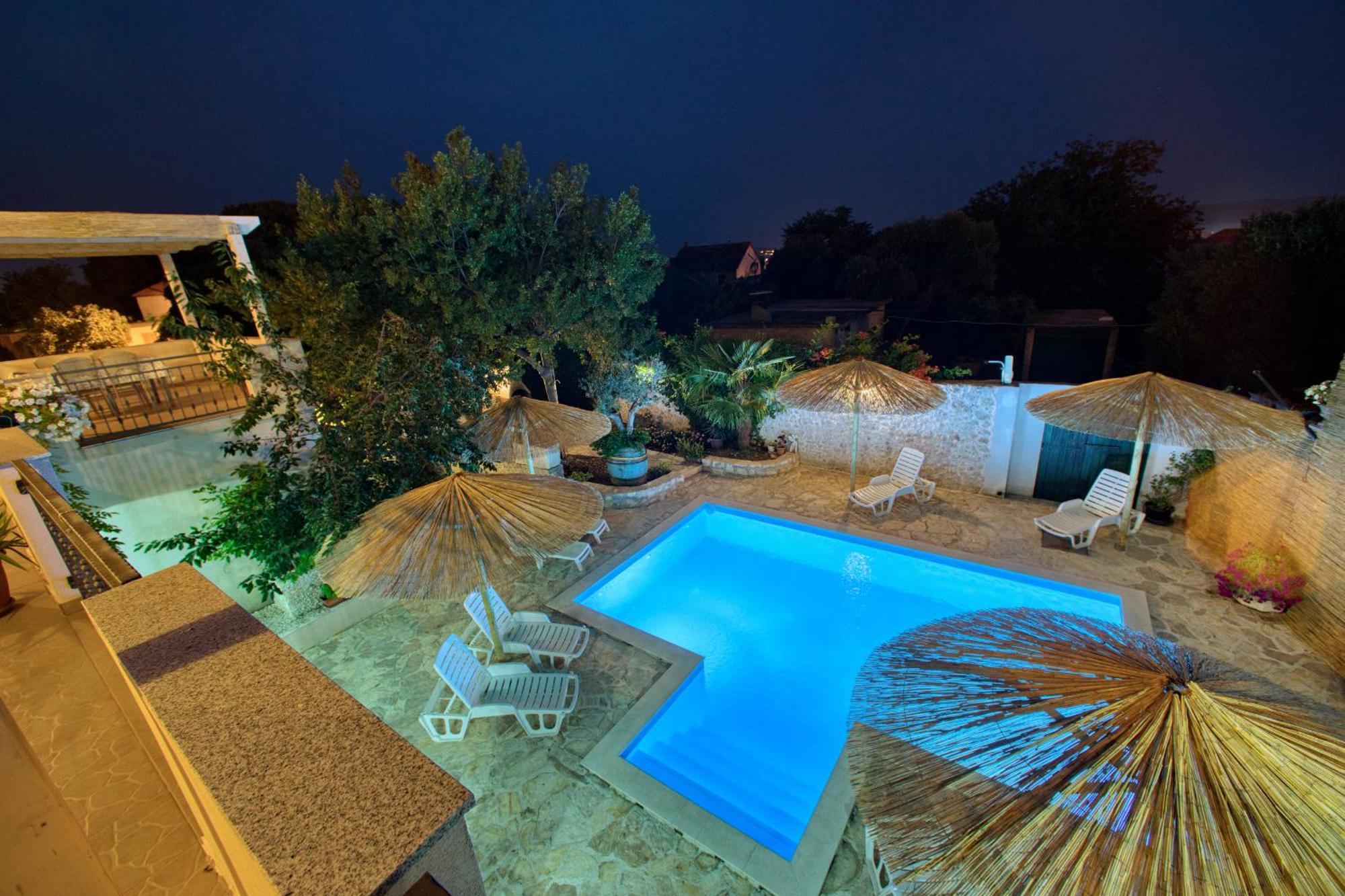 Didovi Dvori Apartment Бибине Екстериор снимка