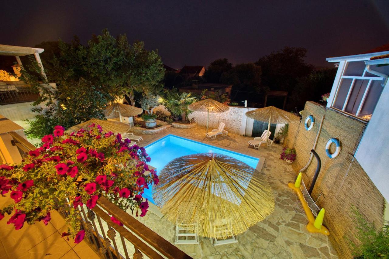 Didovi Dvori Apartment Бибине Екстериор снимка