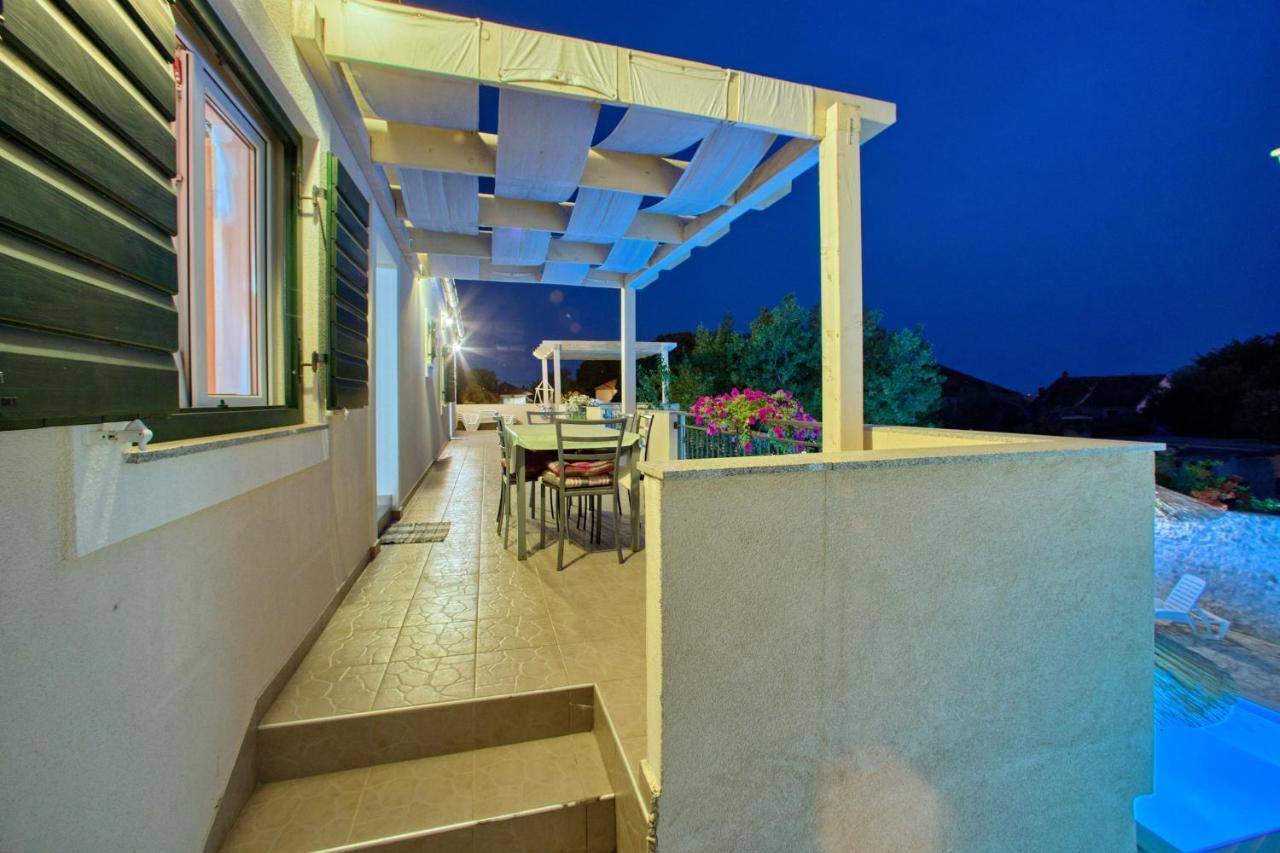 Didovi Dvori Apartment Бибине Екстериор снимка