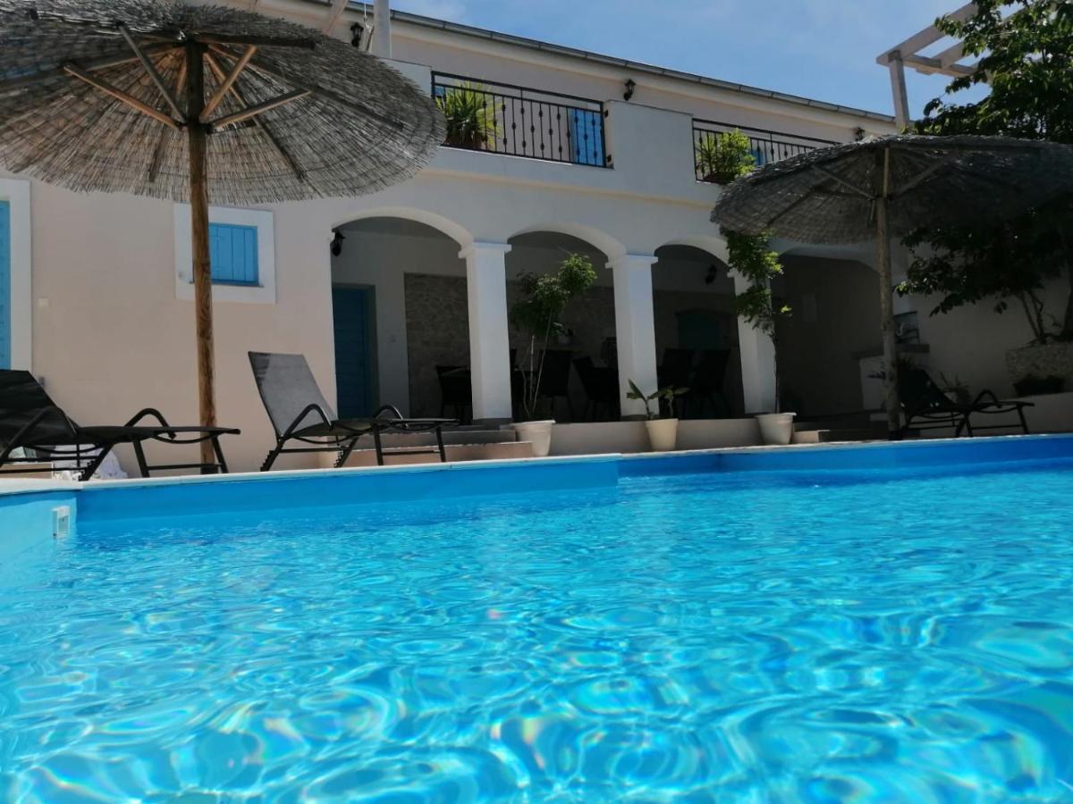 Didovi Dvori Apartment Бибине Екстериор снимка