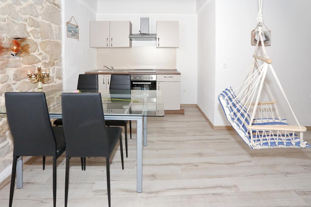 Didovi Dvori Apartment Бибине Стая снимка