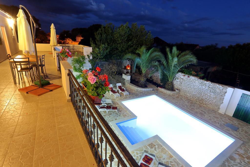 Didovi Dvori Apartment Бибине Стая снимка