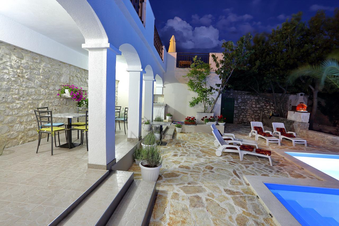 Didovi Dvori Apartment Бибине Екстериор снимка